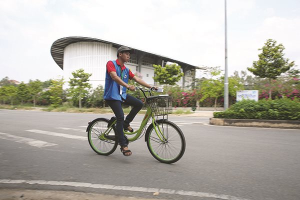 Tương lai kinh tế Việt Nam nhìn từ đại dịch: Thế giới hậu Covid-19 hay với Covid-19?