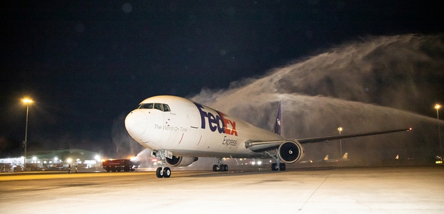 FedEx tăng thêm chuyến bay tới Việt Nam