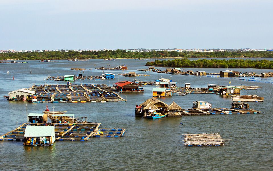 Du lịch biển đảo mùa nóng bức